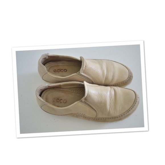 Ecco slip ons - Picture 2 of 8